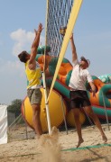 На турнире по пляжному волейболу в честь Дня города Рязани по взрослому сразились 14 пар